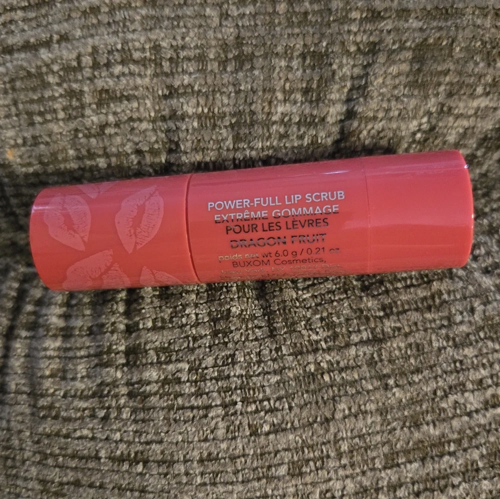 Buxom POWER-FULL LIP SCRUB